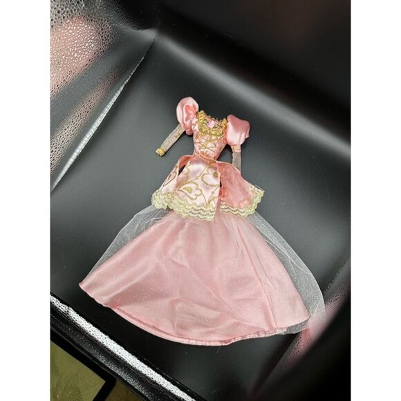 Mattel 1997 Barbie as Rapunzel Gown Dress Pink And Gold Costume 1990’s Vintage - Picture 6 of 12